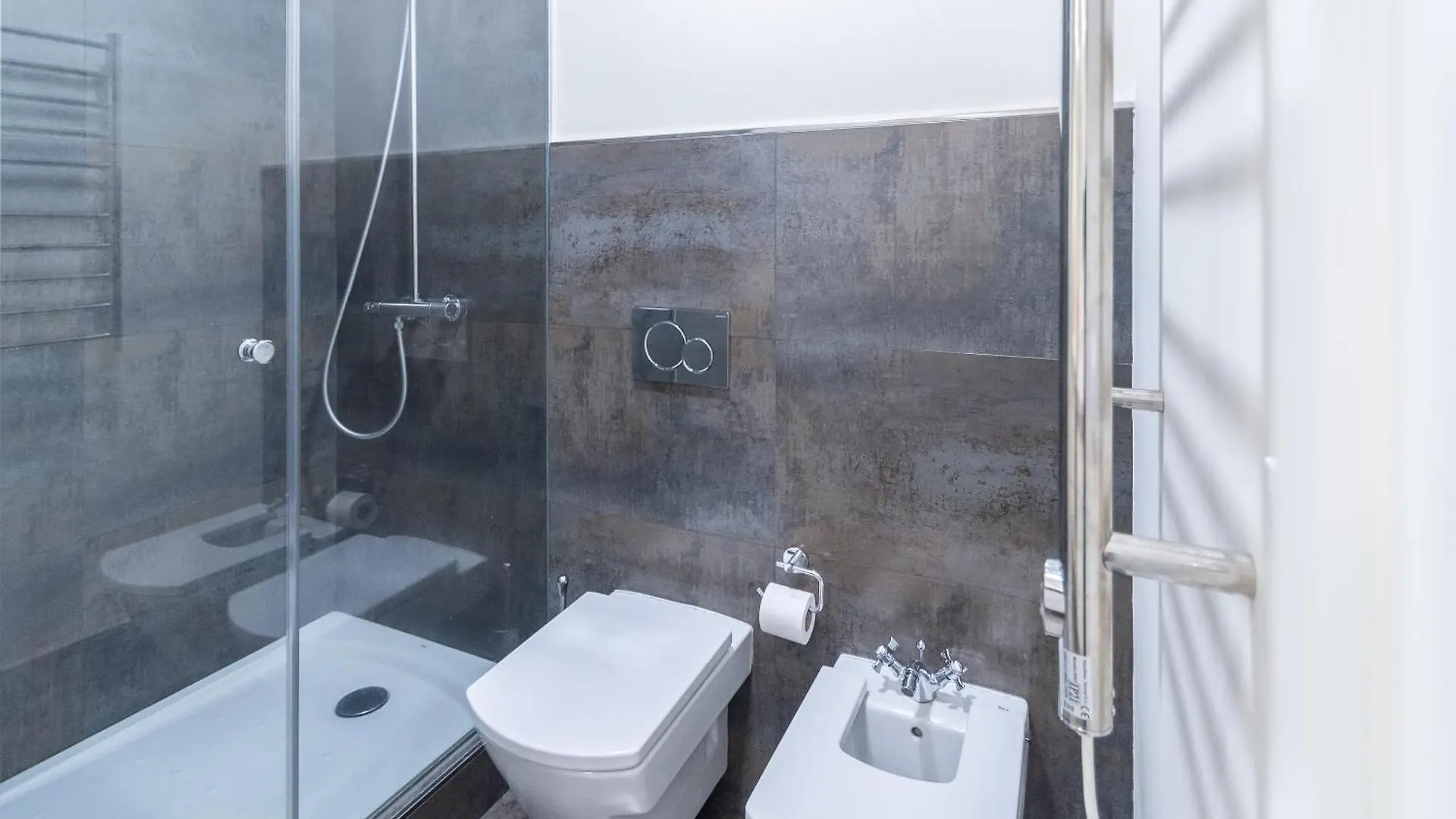 Phoenix Luxury Loft Cadiz Apartment