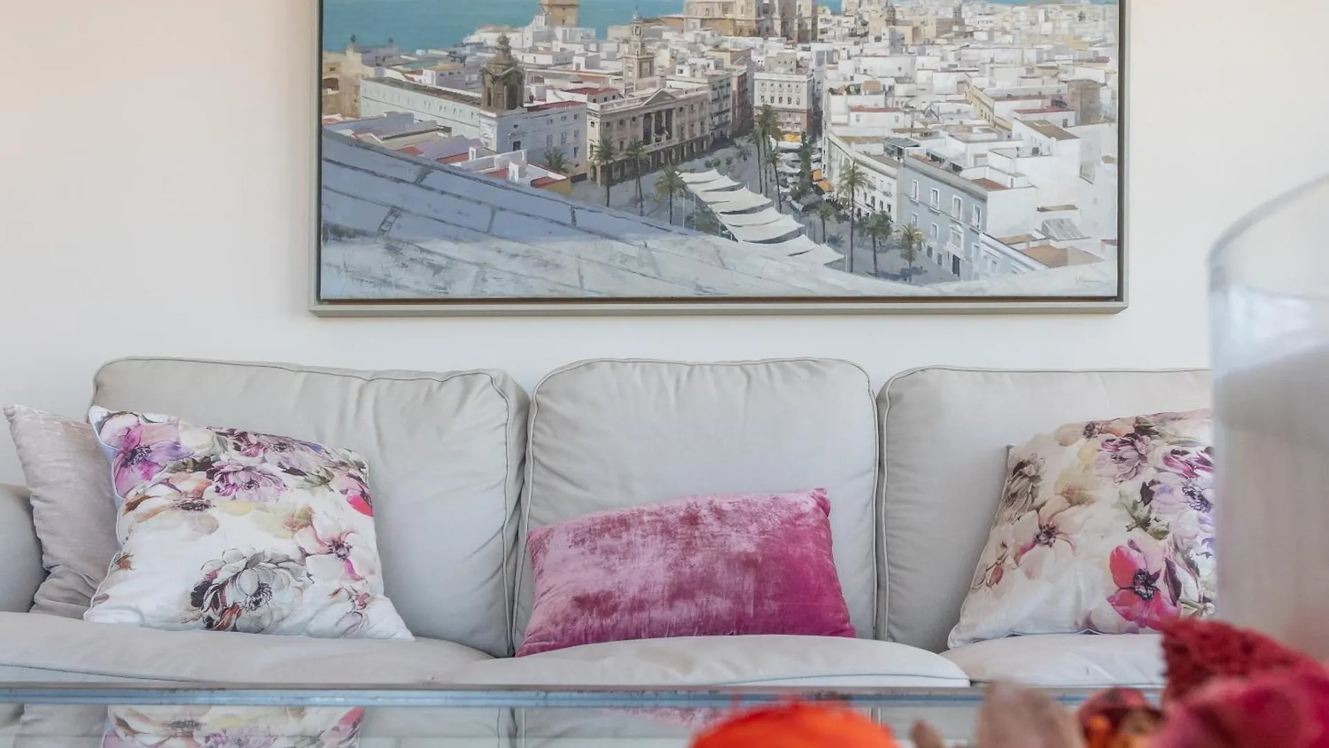 Phoenix Luxury Loft Cadiz 0*,  Spain